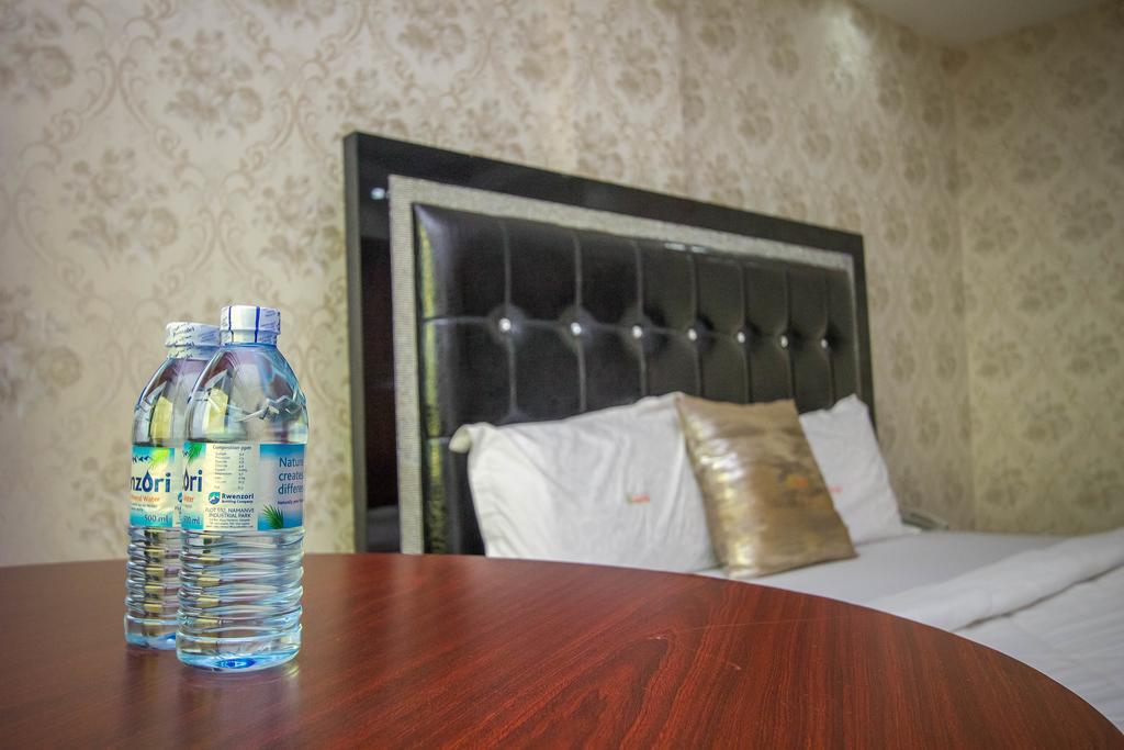 Sal'S Boutique Hotel Kampala Exteriér fotografie
